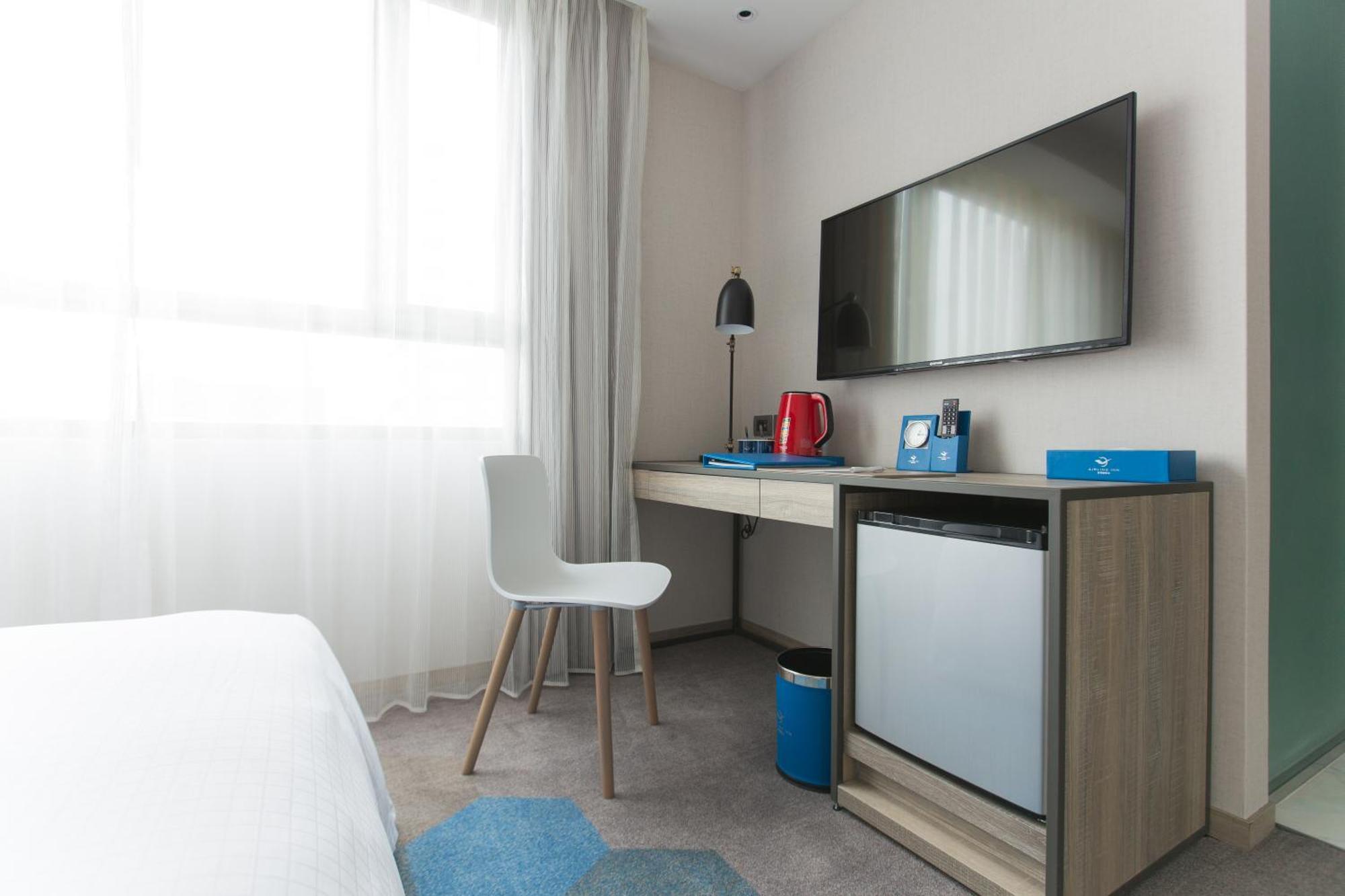 Airline Inn - Kaohsiung Station Экстерьер фото